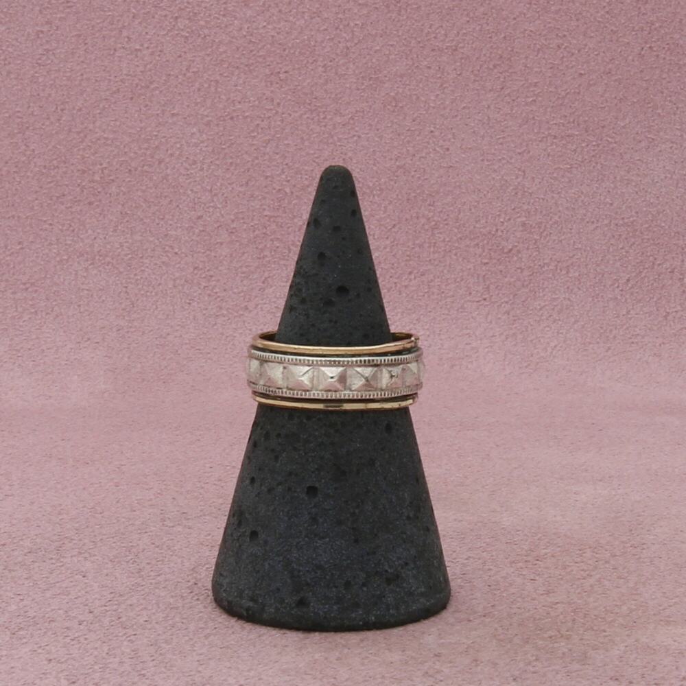 sterling silver & gold filled 7mm pyramid spike band ring size 6